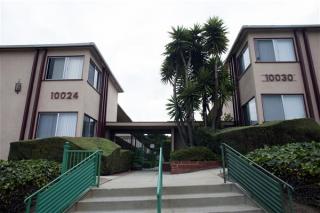 10030 Van Ness Ave, Los Angeles CA  90047-4149 exterior