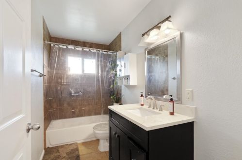 7313 Hutchins Way, North Highlands CA  95660-3437 exterior