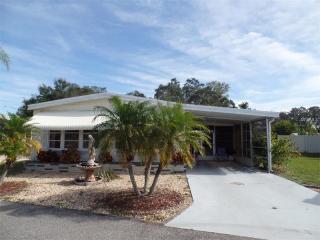 12 Lafitte Dr, Nokomis, FL 34275-2211