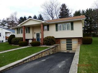 334 Garrett St, Somerset, PA 15501-2540