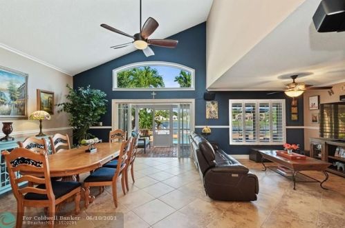 2457 186th Ave, Hollywood, FL 33029-5306