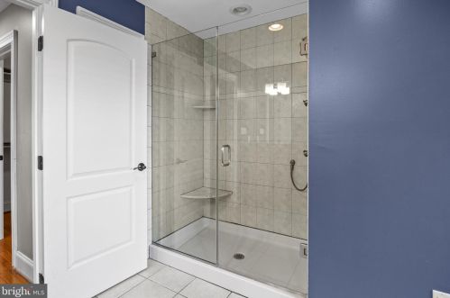 590 Abbey Ct, Blue Bell PA  19422-1303 exterior