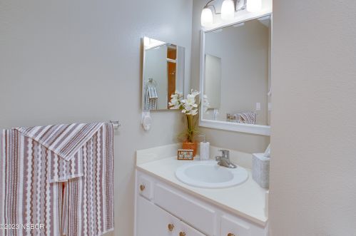 631 Roskilde Rd, Solvang CA  93463-2118 exterior