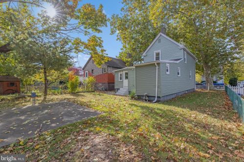 861 Powell St, Gloucester NJ  08030-2111 exterior