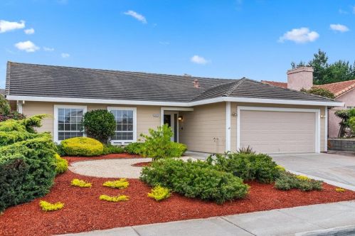3070 Bostick Ave, Marina, CA 93933-3746