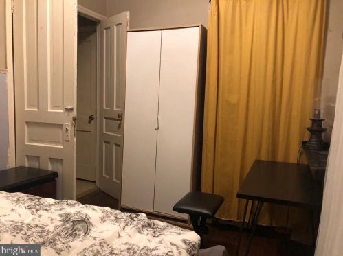 322 42 St, Philadelphia PA 19104-4062 exterior