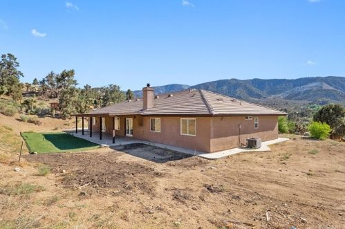 2676 Mustang Ln, Wrightwood CA  92397 exterior