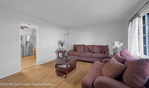 534 Apple Dr, Oakhurst NJ  07755-1106 exterior