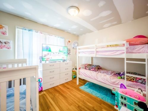 55 Blaine St, Springfield MA  01108-2807 exterior