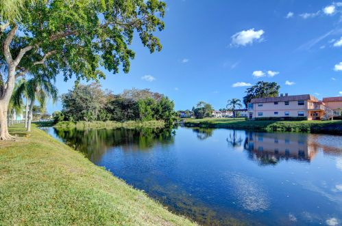 681 Brittany O, Delray Beach, FL 33446-1064