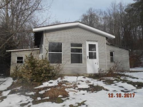 12607 Donation Rd, Waterford, PA 16441-8137