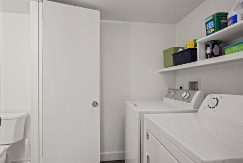 6423 Wexford Cir, Citrus Heights CA  95621-4923 exterior