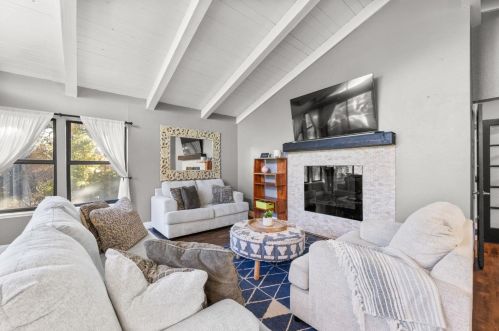 3560 Patterson Way, Folsom CA  95762-4405 exterior