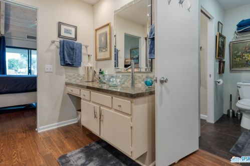 422 Forest Hills Dr, Rancho Mirage CA  92270-1459 exterior