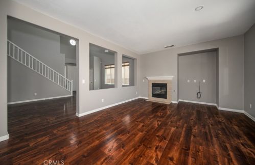 957 Queen Annes Ln, Beaumont CA  92223-7808 exterior