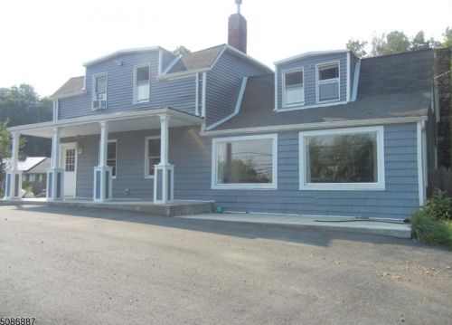 979 Union Valley Rd, West Milford Lakes, NJ 07480-1200