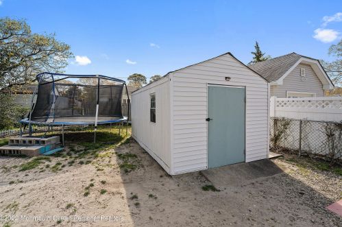 47 Van Ness Dr, Bricktown NJ  08723-5760 exterior