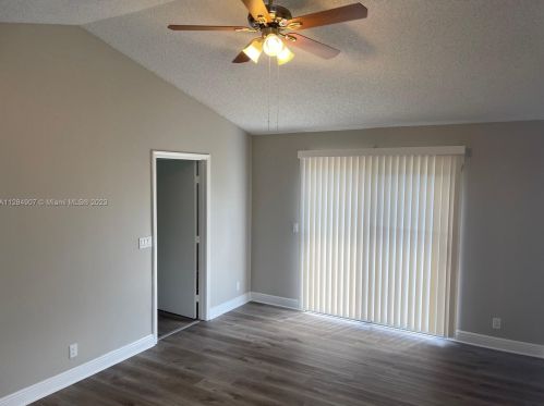 1222 Sussex St, Boynton Beach FL  33436-8605 exterior