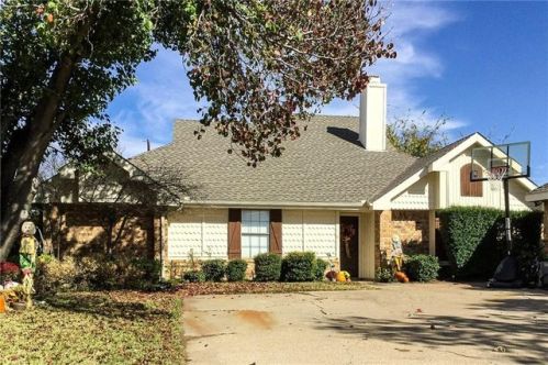 2039 Sancerre Ln, Carrollton, TX 75007-2212