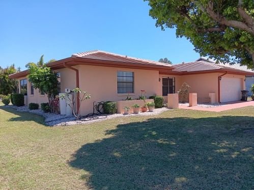 1819 Granville Ln, Ruskin, FL 33573-6456