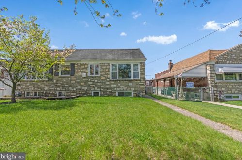 616 Calamia Dr, Norristown, PA 19401-3125