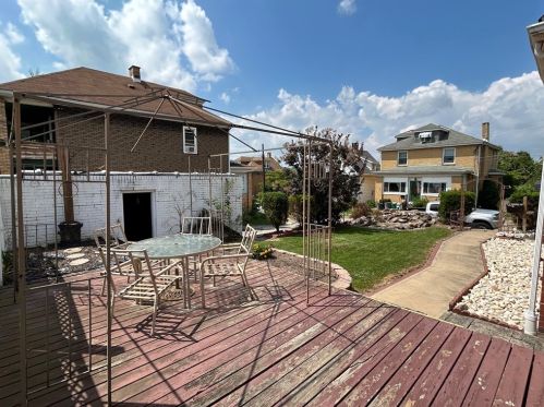 820 17th St, Ambridge, PA 15003-1915