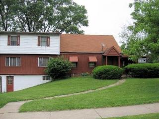 9636 Winton Rd, Cincinnati, OH 45231-2653