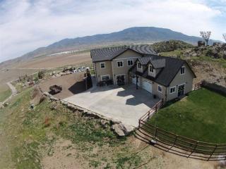 21050 Mount Pl, Tehachapi CA  93561-7867 exterior