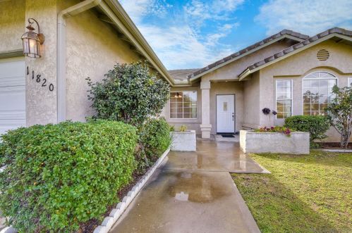 11820 Gay Rio Ln, Lakeside, CA 92040-4966