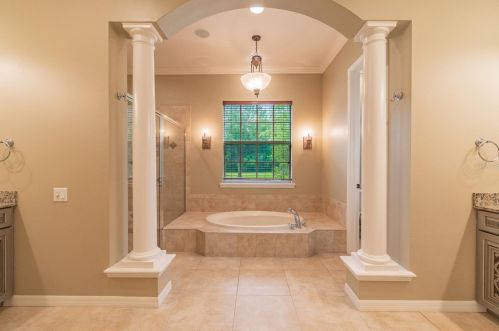 17514 Corsino Dr, Lutz FL  33548-4803 exterior