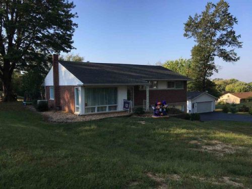 504 3rd St, Rutherford, IN 47553-2103
