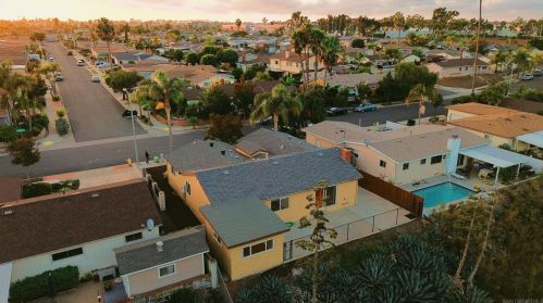 3501 Pomeroy St, San Diego, CA 92123-2325