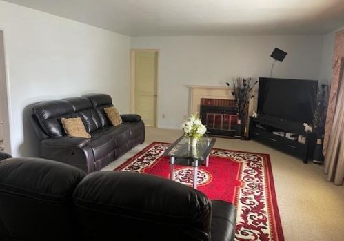 1293 Kellogg St, Green Bay, WI 54303-3076