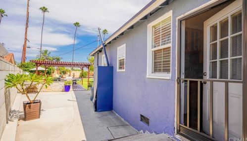 5132 Gardenia Ave, Long Beach CA  90807-1116 exterior