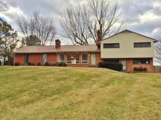 1112 Cherry Ridge Dr, Jonesborough, TN 37659-5201