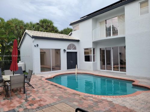 15735 11th St, Hollywood FL 33028-1600 exterior