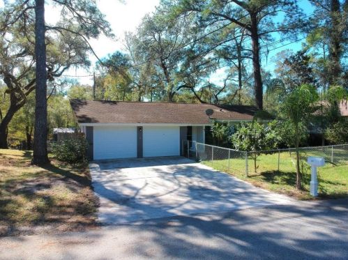 3401 Riderwood Dr, Dade City, FL 33523-9237