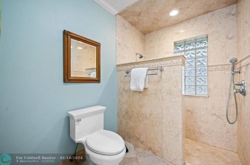 342 Knotty Wood Ln, West Palm Beach FL  33414-7807 exterior