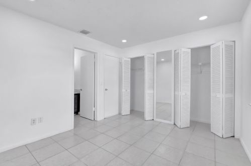 5292 Cannon Way, West Palm Beach FL  33415-3700 exterior