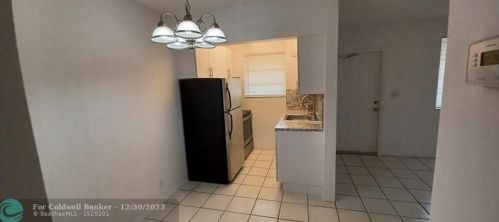 729 28th Ave, Hollywood FL  33020-3814 exterior