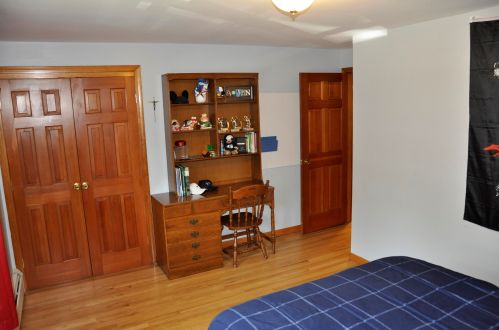 17 Biscayne Pkwy, Nashua NH 03064-1169 exterior