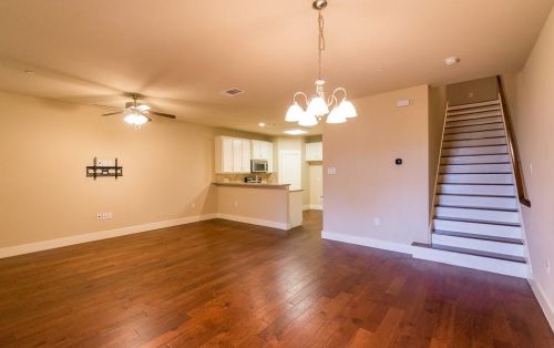 311 Kealy Ave, Lewisville TX  75057-4101 exterior