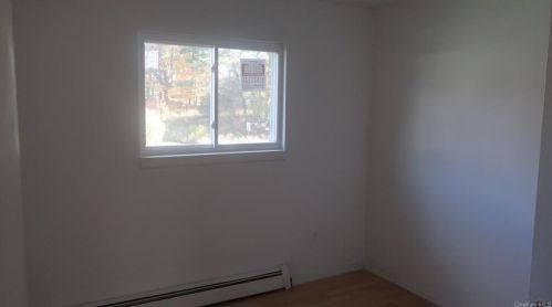 19 Decker Dr, Washingtonville NY  10992-1320 exterior