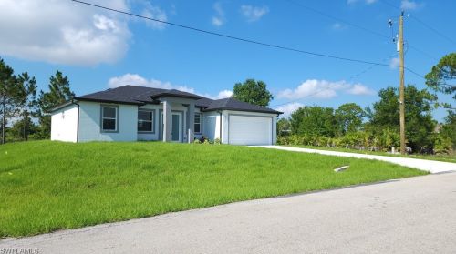 3309 12th St, Lehigh Acres, FL 33976-2907