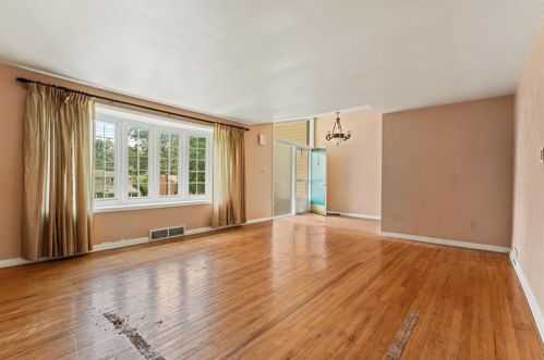 502 Olive St, Pittsburgh, PA 15237-4878