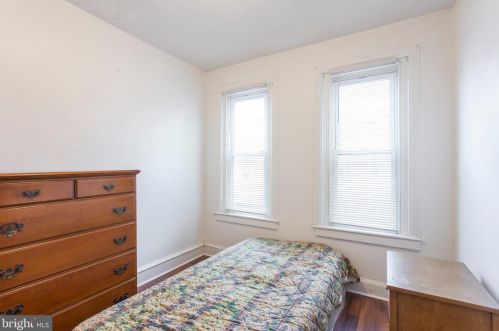 1815 Dudley St, Philadelphia PA 19145-2923 exterior