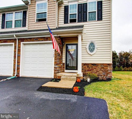140 Tulip Ln, Gilbertsville, PA 19525-8120