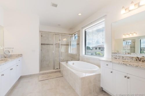 1282 113th Way, Hollywood, FL 33025-2679