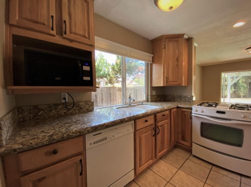 1489 Daffodil Ct, Morgan Hill, CA 95037-3330