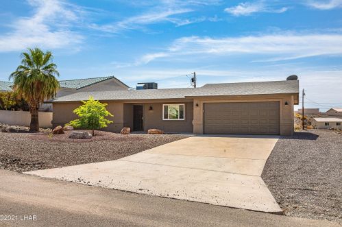 3216 Oakwood Dr, Lake Havasu City, AZ 86404-3301
